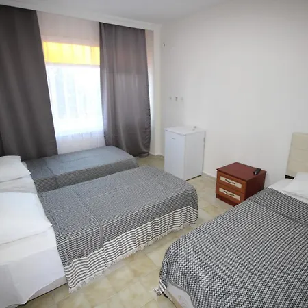 Aparthotel Avsa Guenes *