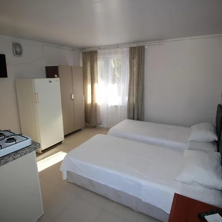 Aparthotel Avsa Guenes *