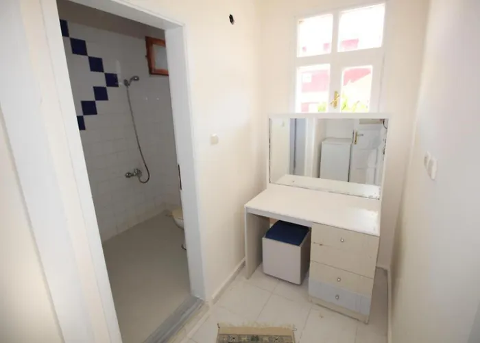 Aparthotel Avsa Guenes