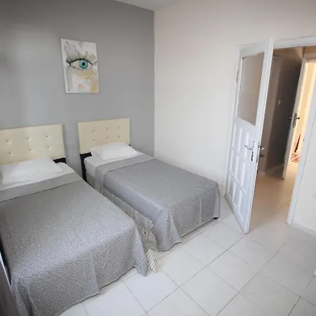 Avsa Guenes Apartahotel