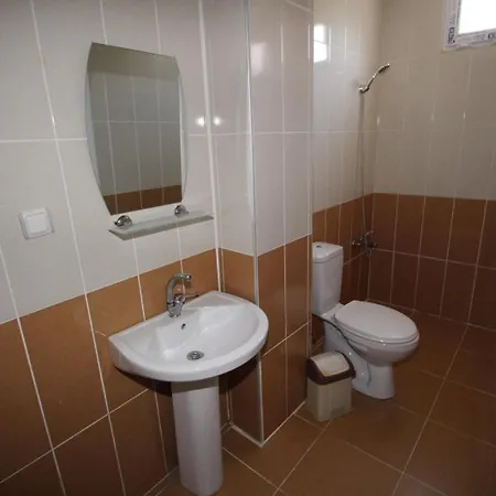 Apartahotel Avsa Guenes