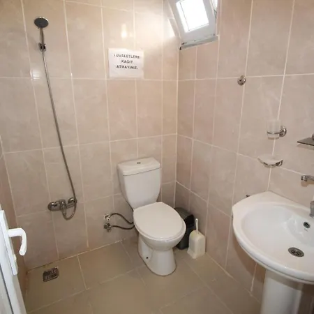 Avsa Guenes Apartahotel